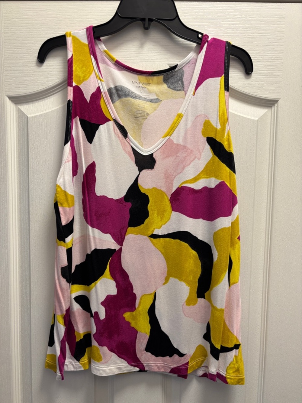 Nine West Pink Yellow Black Abstract V-Neck Tank